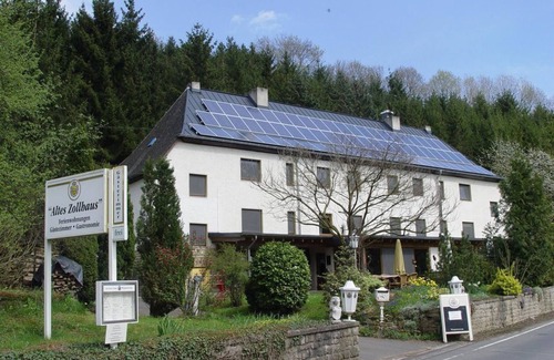 Ammeldingen an der Our Apartment | Standard Double Room - Hotel-Restaurant Altes Zollhaus