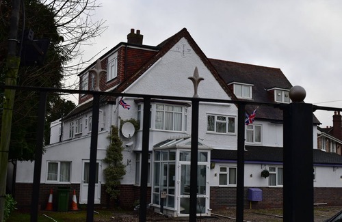 Marston Green House | Standard Double Room @ Royal Square Hotel Birmingham Airport & NEC