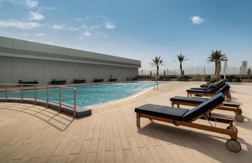 Al-Fujairah Apartment | Standard Double Room Near Flavours Restaurant