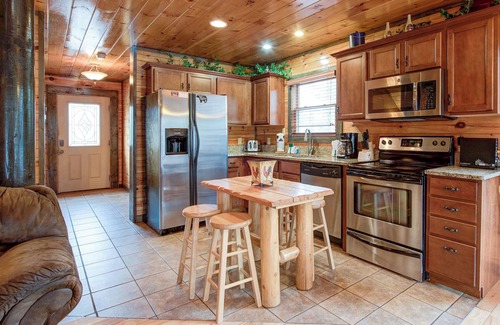 Hemlock Hills Cabin | Standing Bear Lodge