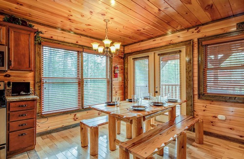 Hemlock Hills Cabin | Standing Bear Lodge