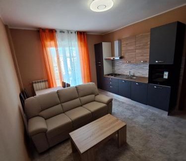 Cinisello Balsamo House | Stanza Fulvio Testi 174 MI