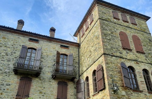 Gropparello House | Stanza Singola degli Iris