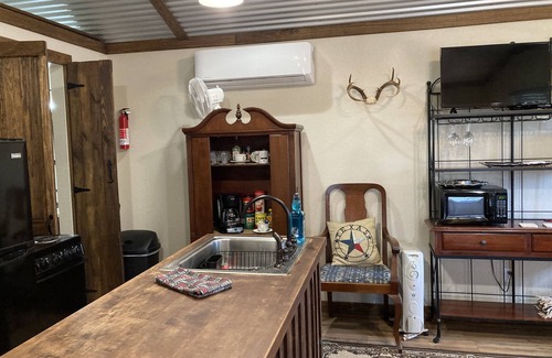 Moody Cabin | Star Gazing - Bon Fire Cabin in the Peaceful Country at Blue Eagle Retreat