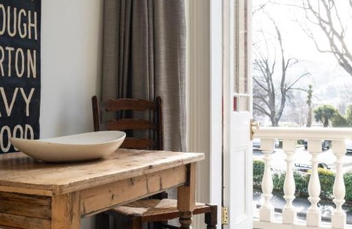 Dunedin City Centre House | Star Struck on Stuart