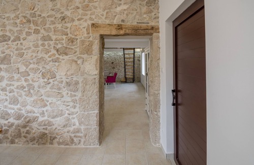 Trn House | Stara kuca Estate- Anica