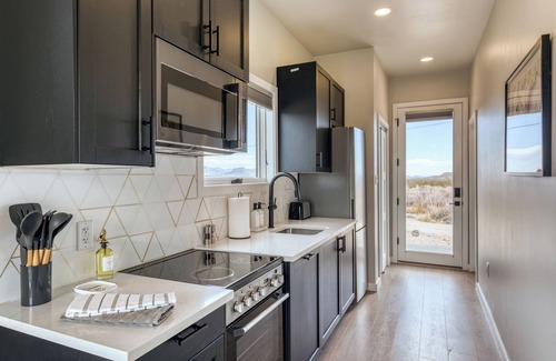 Study Butte-Terlingua Apartment | Stardust Big Bend Luxury Cottage