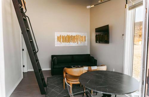 Study Butte-Terlingua Apartment | Stardust Luxury Cottage with loft & a great view