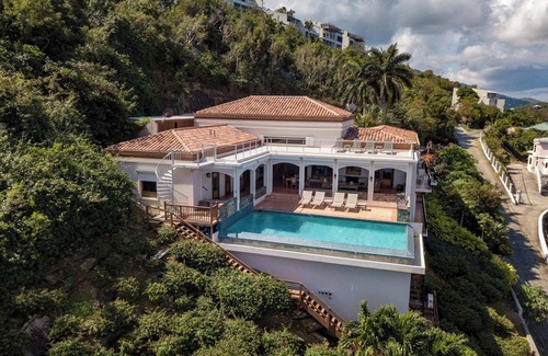 Rosendal Villa | - Stardust Villa - 5 minutes from Magens Bay!