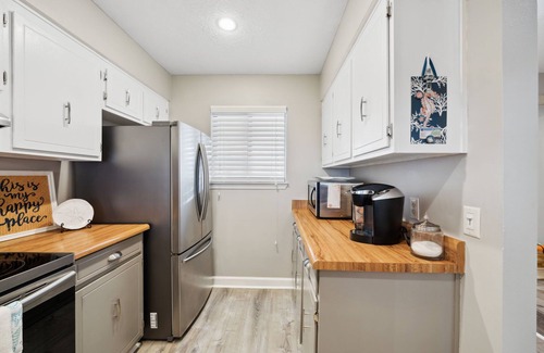 Laguna Beach Estates House | Starfish Hideaway! 90 Second Walk To The Beach!