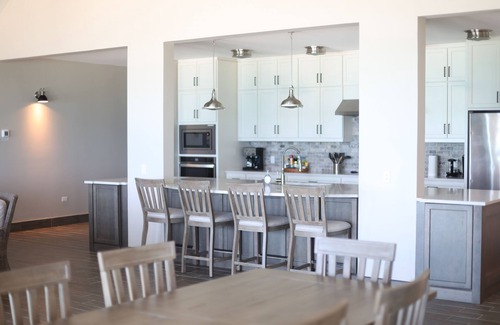 Tar Bay House | Starfish House, Great Exuma - Great for 4 couples or 2 families.