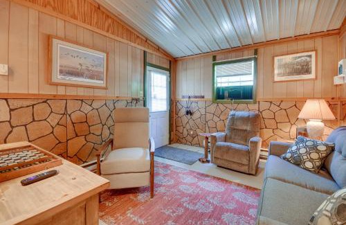 Crowell House | Stargaze, Hike and Kayak Cabin Near Copper Breaks!