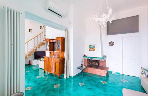 Raito House | Starhost - Villa Marcella con terrazza e giardino vista mare
