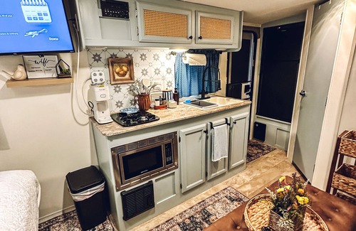 Springtown House | Starlight Retreat RV in Springtown with AC, WiFi