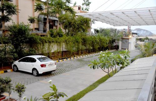 Neemrana Hotel | Starlit Suites Neemrana