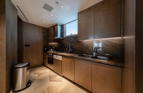 Palm Jumeirah Apartment | Startling 2BR Apt at FIVE Palm Residences