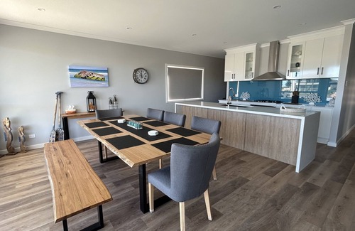 Wallaroo House | STATELY OASIS