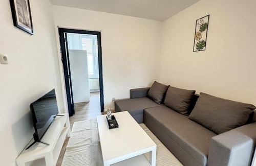 Ransart Apartment | Station 173 C Bruxelles-Charleroi-airport