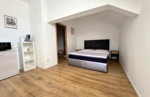 Ransart Apartment | Station 64 A5 Charleroi-Airport