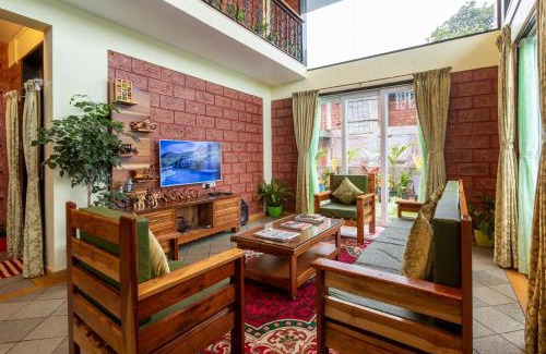 Mahabaleshwar Villa | Status Villa by StayVista - Valleys view, Traditional-modern blend interiors, Private plunge pool & Gazebo