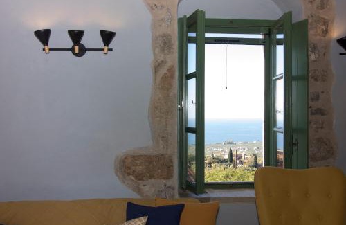 Lefktron Apartment | Stavroulas Stone House in Rigklia, Messinia