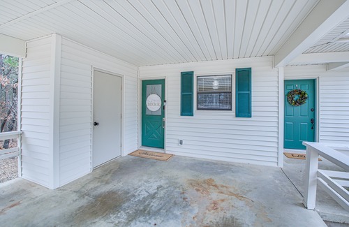 Hot Springs Village Cottage | 'stay and Play' - Hot Springs Village Home!