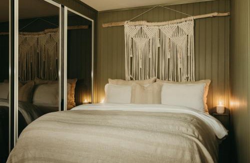 Tromso Apartment | Stay at Eira - Lun retreat, with firepit and activities