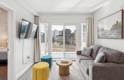 Poplar Apartment | Stay at Luna on N 11th St