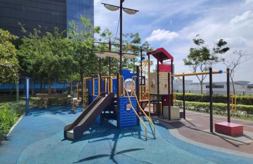 Shah Alam Apartment | STAY at SkyLuxe Trefoil Setia City