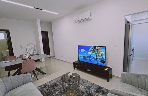 City Centre Apartment | STAY Cosmo City Suite 403
