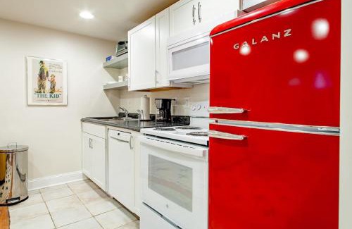 Columbia Heights Apartment | Stay Cozy in CoHi DC