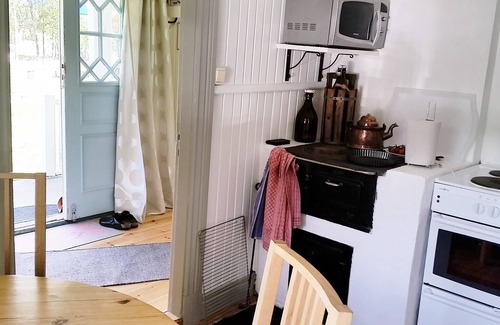 Lekeryd Cottage | Stay in a charming cottage on a small farm, good fishing.