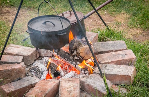 Somerton Cabin | Stay in a traditional Gypsy Caravan close to Glastonbury in a private orchard