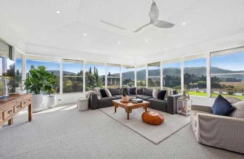 Burrundulla House | Stay in Mudgee The Grove, The Church, And Premium Private Homestead