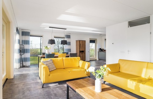 Akkrum House | Stay in our spacious Sneekermeer 6 home with private jetty.