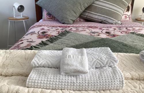 Dunedin Apartment | Stay in School by the Sea