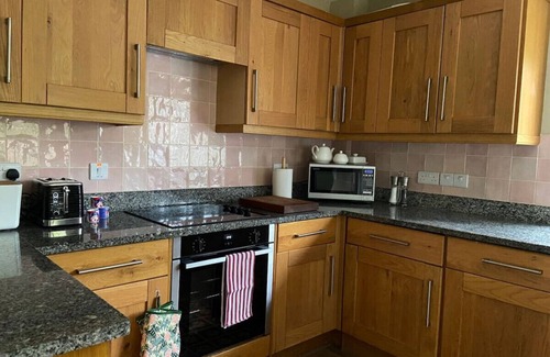 Kingston St Mary Cottage | Stay in the AONB with Own Hot Tub, Dogs Welcome