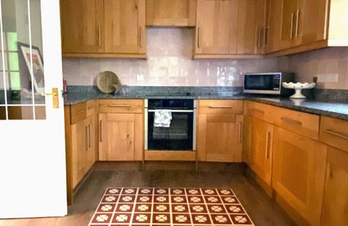 Kingston St Mary Cottage | Stay in the AONB with Own Hot Tub, Dogs Welcome