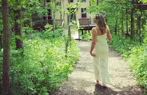 Stonewall Cabin | Stay in Tree House built by TreeHouse Master Pete Nelson ~ off the grid