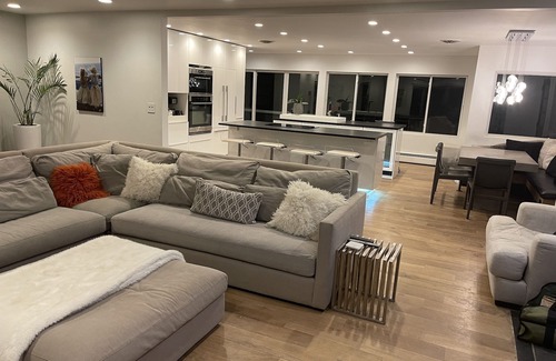 Skaneateles House | Stay in your own, private resort. 4 br with heated pool, hot tub and lake views!