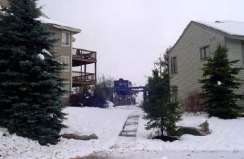 Hidden Valley Condo | Stay just 150' from Avalanche Ski Lift at Summit Condos - Contact Free Check In