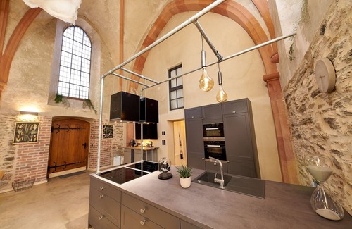 Wehlen House | Stay - Kirche an der Mosel, 350 years old building, group/seminar house