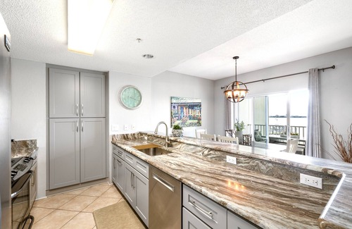 Pensacola Beach Condo | Stay near the sand & pier, 2-bedroom Pensacola Beach Condo