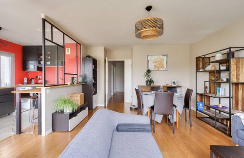 Republique - Les Ponts Apartment | Stay on the Ile de Nantes overlooking the Loire
