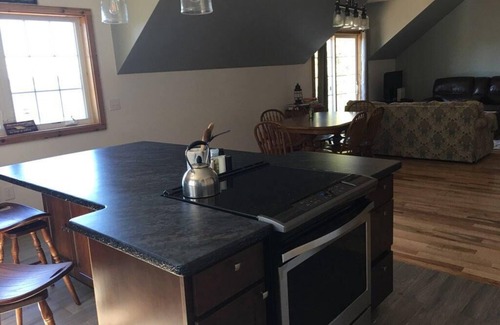 Brier Hill Apartment | Stay on the St Lawrence River in a Tower!