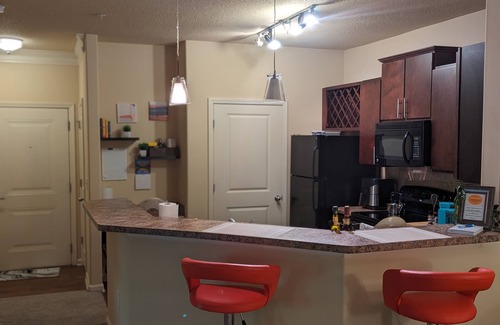 Executive Park Apartment | Stay & Play - Sleeps 7nClose to Everywhere you want to benInstant Booking Readyn