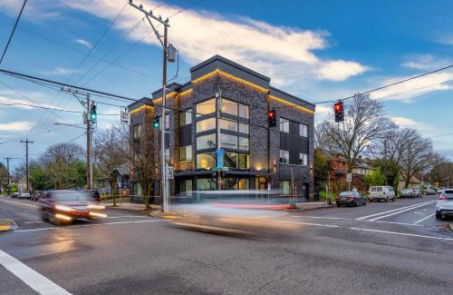 Humboldt Apartment | Stay Portland - Stylish Luxe Suite N Williams & Alberta Districts