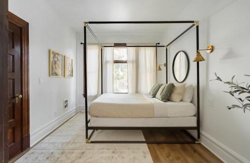Uptown Apartment | Stay Portland - The Étoile Suite - Nob Architecture & Boutiques