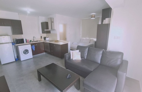 Egkomi Apartment | STAY Universal Studio