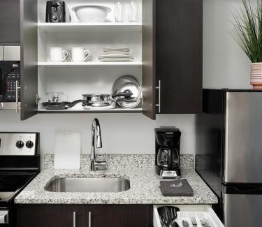 Dothan Hotel | stayAPT Suites Dothan